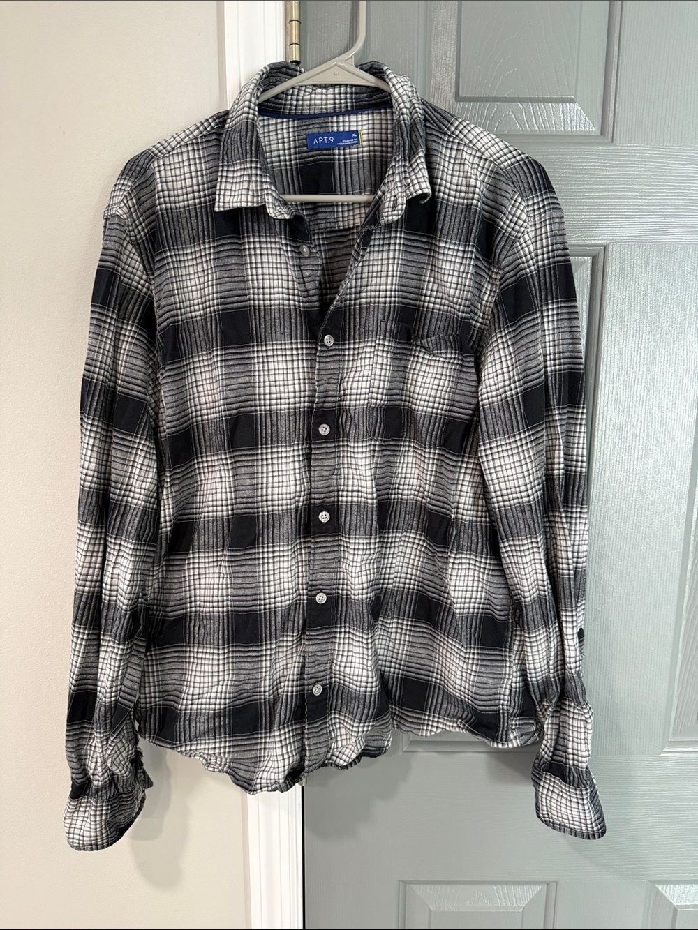 Apt. 9 Black and White Plaid Casual Button-Down Shirt Mens